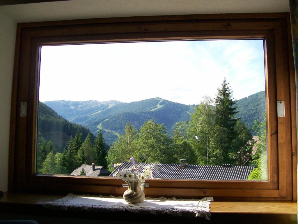 Appartement Latschen - Ferienhaus Bad Kleinkirchheim Exteriör bild